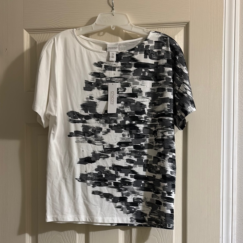 Chico's Monochrome Brushstroke Tee